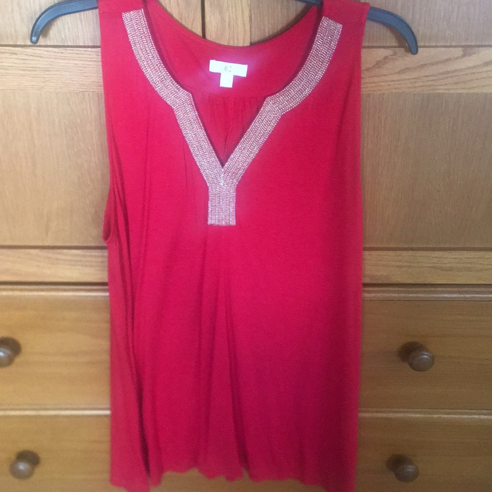Red beading around neckline